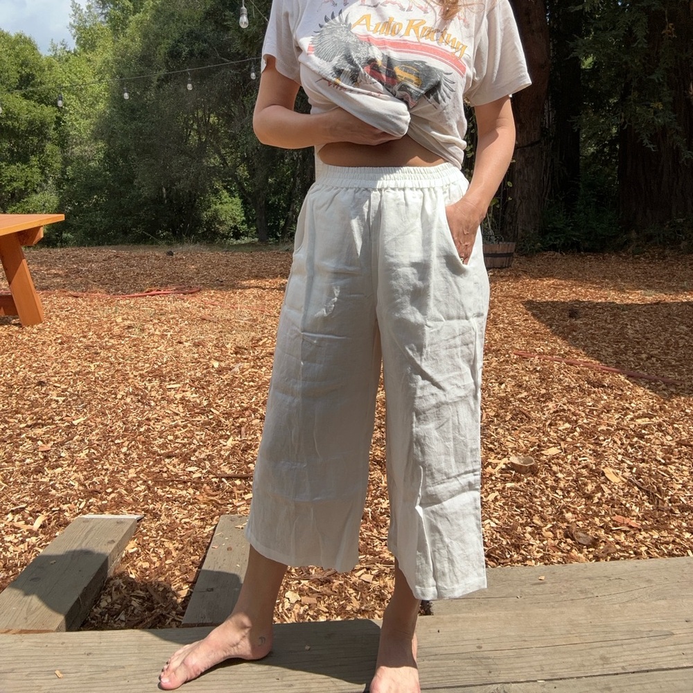Rove Australia Byron Bay white linen capri pants
